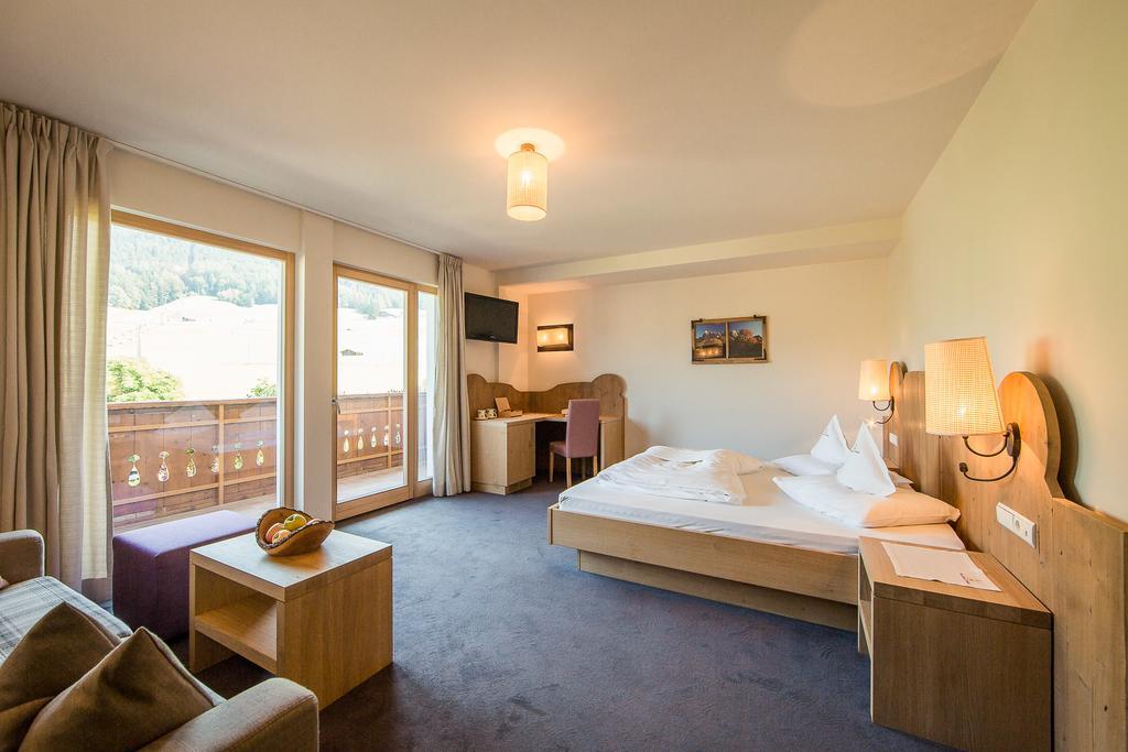 Parc Hotel Tyrol Castelrotto Exterior foto